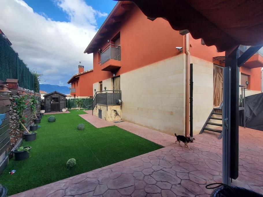 Villa Chalet Entero En La Rioja Briones Exterior foto